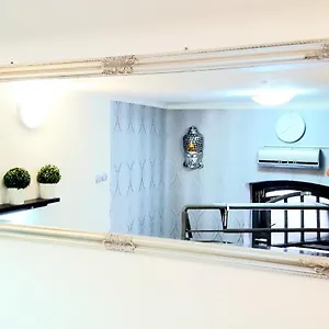 like-studio-city-centre-wifi-terrace.inbudapesthotels.com/
